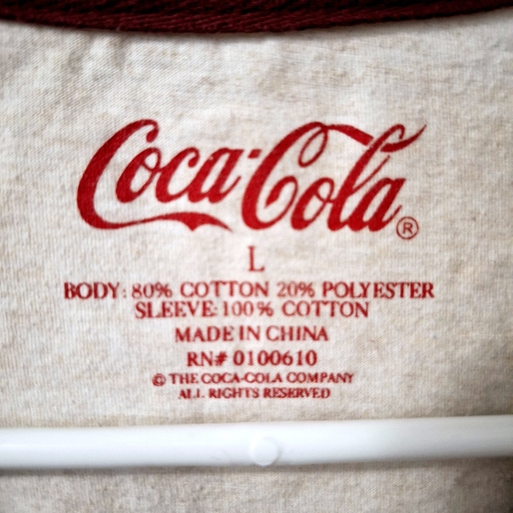 Red and White Coca-Cola Baseball Tee - L - Picture 6 of 6